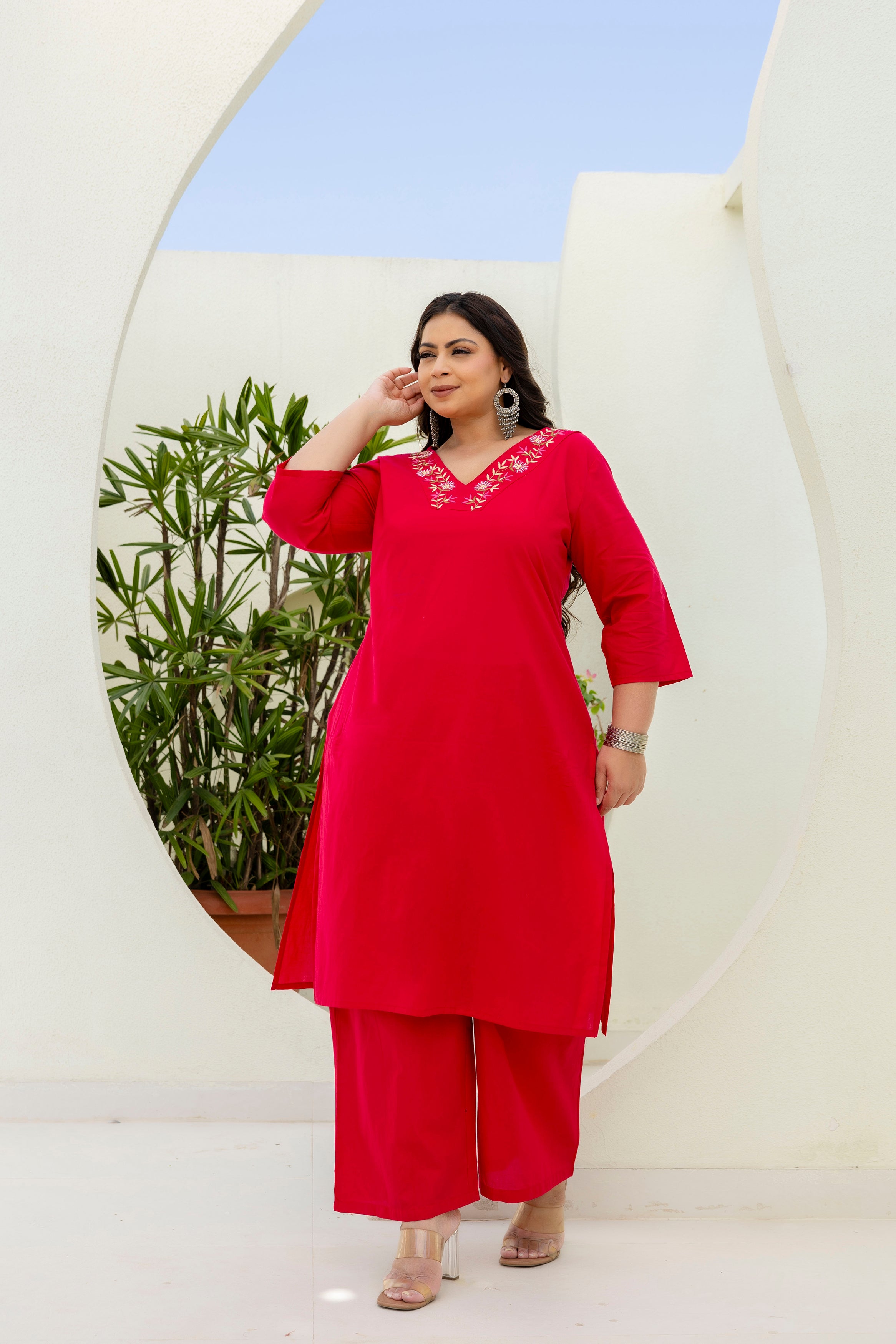 Elegant Plus Size Floral Kurta Set