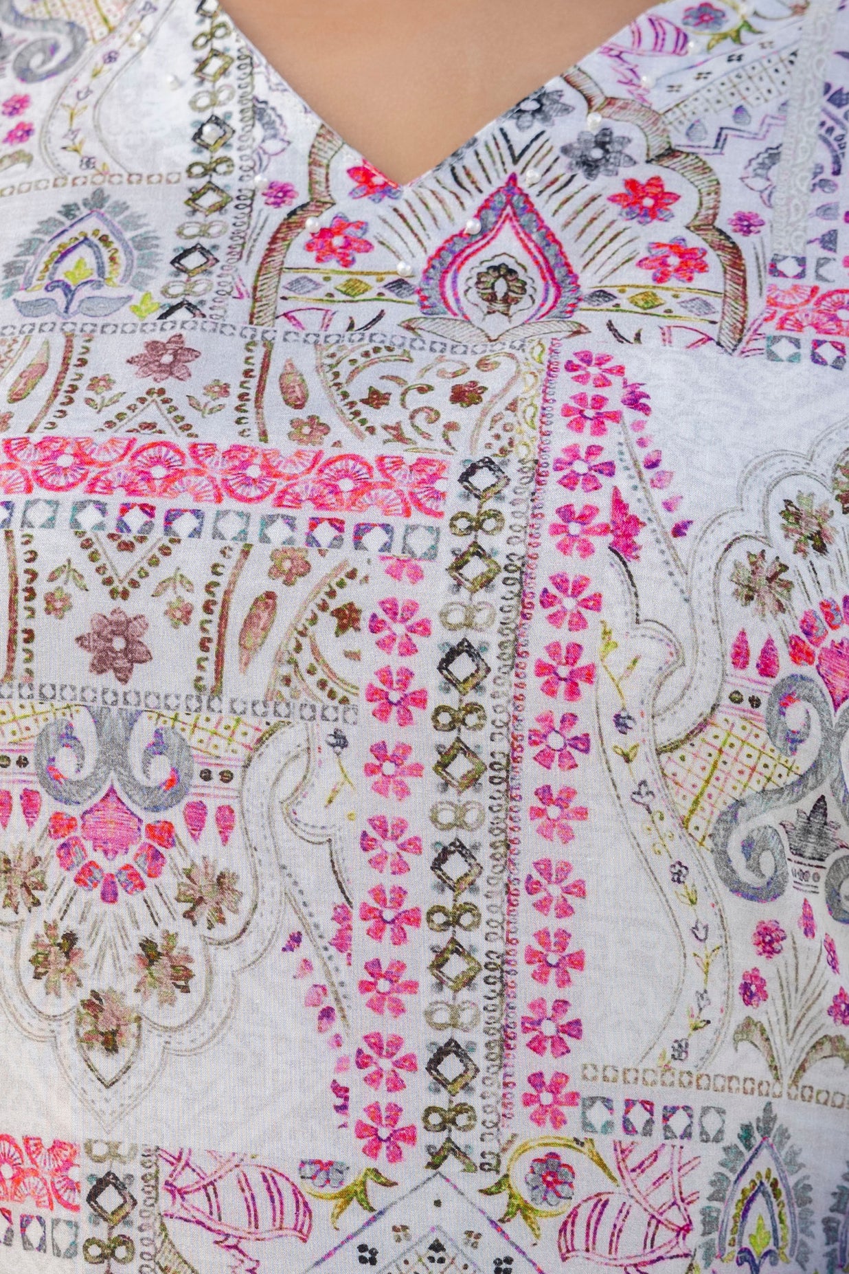 White & Pink Floral Printed Kurta Palazzo Set