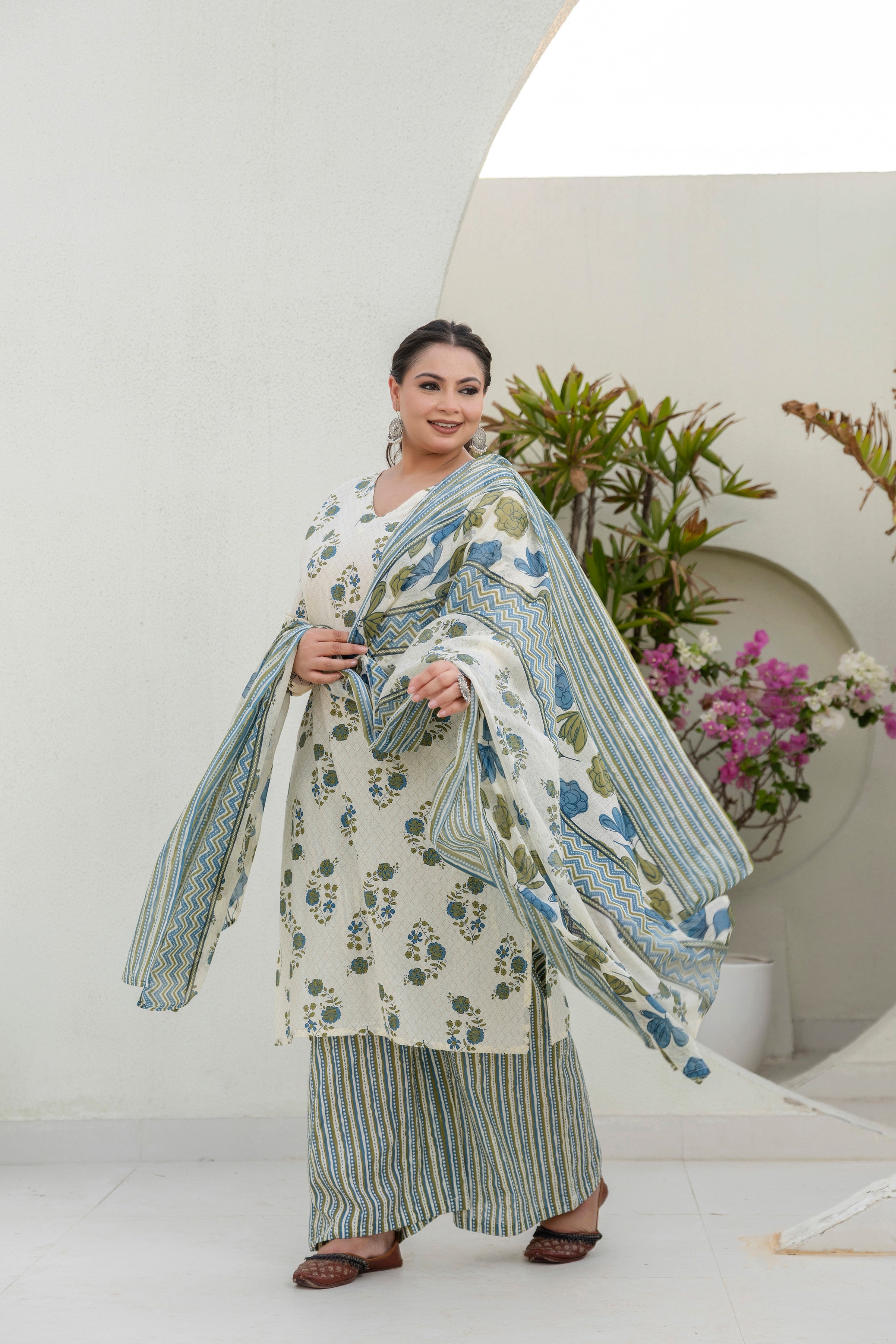 Cream Blue Floral Kurta Set with Dupatta